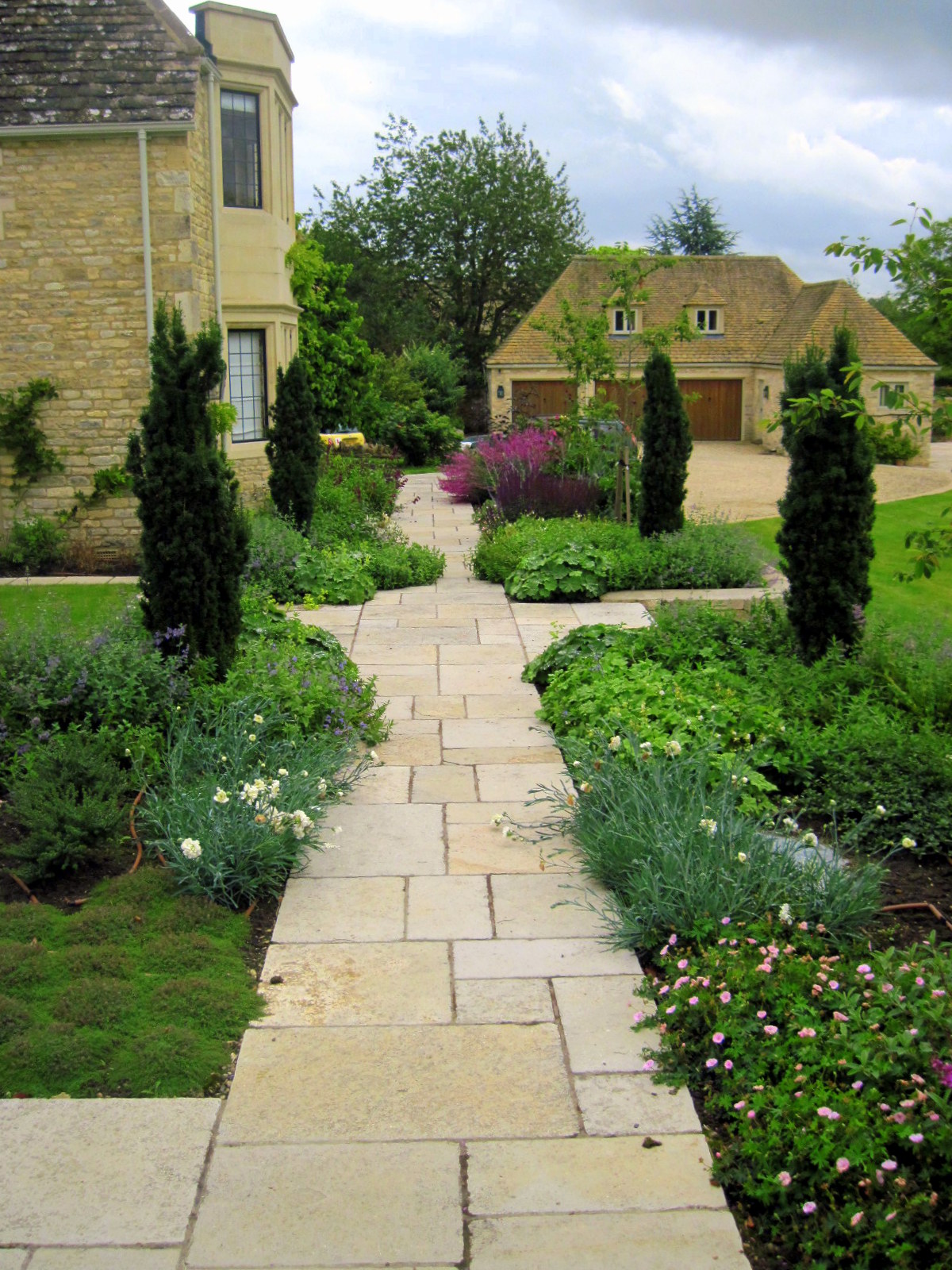A new Cotswold garden